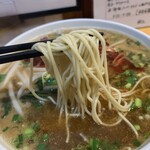 WEIHAI KITCHEN - 麺は細ストレート系