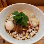 Komugi Soba Ike - 特性醤油ラーメン