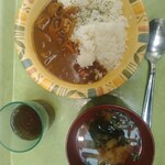 シーガル食堂 - カレーライス・麦茶・日替スープ(味噌汁)