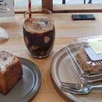 パンとエスプレッソと 南森町交差点 - ティラミス600円、ムークリーム300円、アイスカフェモカ650円