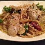 立ち呑み クック オッソ オッセョ! - 牡蠣のペペロンチーノ