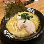 町田商店 - 家系ラーメン醤油