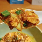 中国四川 旬菜 酒肆 楽山 - 麻婆豆腐、にゅ～～ん！