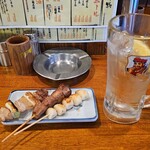 肉の佐藤 - ハイボール・かしら白・にんにく・レバー