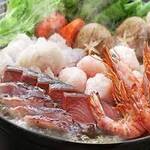 Seafood hotpot 1,499 yen (excluding tax)