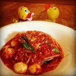 イオラシック - 2013/11/07
      ランチのパスタ♪
      トマトとバジルとモッツァレラ♡