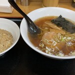 チャイナダイニング 龍 - 料理写真:Aセット(醤油ラーメン+半チャーハン) 880円