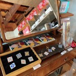 茶嘉葉 - マジョリカタイルのアクセサリーも販売中