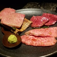 北新地焼肉 きらく - まるしん、肩三角、赤いとんび(とうからし)
