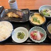 おいしい寿司と活魚料理 魚の飯 - 