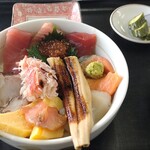 長谷川食堂 - マグロが3種類というのも粋だね。