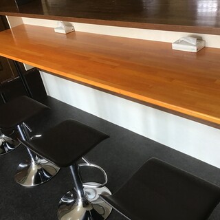 ４名様までの会席コースは通常カウンター席でのご提供となります