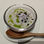 ブラッスリー レ ザンジュ - 山芋のスープ