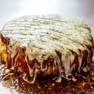 [2 major specialties] 20 years on this path! The ultimate "Osaka Okonomiyaki"