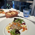 Brasserie PAUL BOCUSE - ⚫️前菜と夜景
                高知県産四万十麦酒牛のブフ・ア・ラ・モード