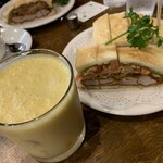 ニューアストリア - 