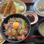 伊豆中ばんばん食堂 - まかない丼と串カツ3本セット