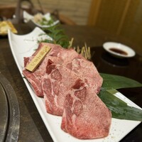 飛騨牛一頭家 馬喰一代 長良本家 - 