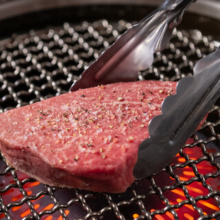 Carefully selected Japanese Kuroge Wagyu beef from all over the country◆Enjoy everything from standard to rare cuts