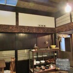 テンリュウ堂 - 店内では器や小物類、コーヒー豆、お茶、 コンフィチュールなどのお取り扱いも