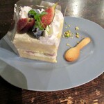 テンリュウ堂 - 「無花果とブルーベリーのケーキ」