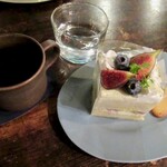 テンリュウ堂 - お水も加えて