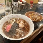 かずさ - ラーメンと半カレー
