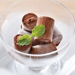 raw chocolate ice cream