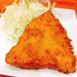 Kokumin Sakaba Jientoruman - ★★アジフライ 200円 スーパーのお惣菜かと思うぐらいのコスパの高さ。 味は普通。