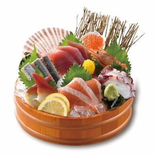 名物「海鮮市場盛り」や「帯広豚丼」などご当地グルメが大集合♪