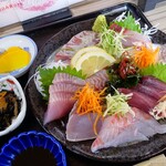 おさしみ処ぷくぷく - 2022年10月　魚だけなんよね～原価かなり安そう～