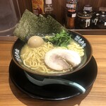 Ichikakuya - 味玉ラーメン（並） 1,080円（税込）