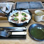 風遊斎 - 麺ピザ（スープ付き、1,000円）