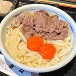 手造りうどん 楽々 - 黒毛和牛肉釜玉