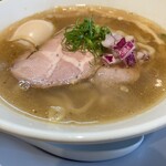 なか乃中華そば - 「味玉塩らーめん」(980円)と「手揉み太麺」(100円)