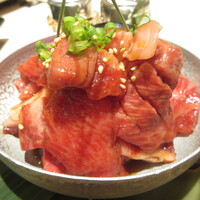 牛刺しと焼肉 仔虎 クリスロード店 - 
