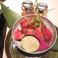 牛刺しと焼肉 仔虎 クリスロード店 - 