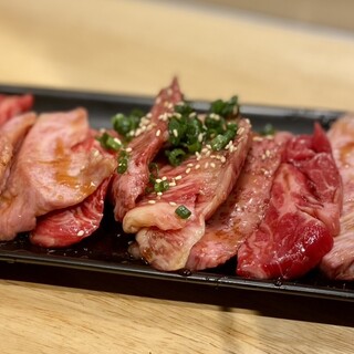 ホルモン焼もんもん - 料理写真:カルビ