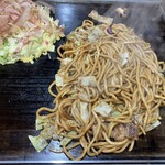 鶴橋風月 - 焼きそば✨