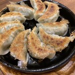 博多餃子舎 鉄なべ - 博多名物 鉄なべ餃子(10個)