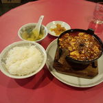 中国料理 五十番 - 辣麻婆豆腐（580円）+ご飯セット（200円）