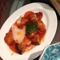 華都飯店 OsakaMetro本町ビル店 - 酢豚