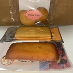 チーズ ピゲ - チーズフィナンシェ（安納芋とクリームチーズ）¥303
            プレミアムチーズサンド
            （林檎とシナモン&チェダーチーズクッキー）¥270