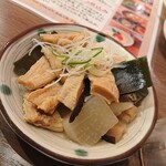 Motsunidokoro Yamari - もつ煮(お通し)