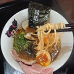 223499042 - 麺のリフトアップ