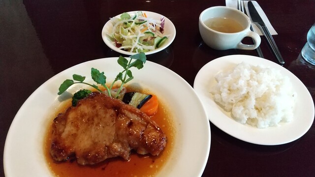 Caf&eacute; Restaurant BONANZA 新利府 | 洋食レストラン