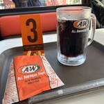 A&W - 2023/10/25 ランチで利用。料理の様子。