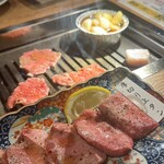 飛騨牛焼肉 牛ざんまい 金山店 - 