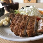 お食事処 たかぎ - カツ定食（700円）