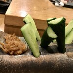 にぎりの一歩 - 肉味噌きゅうり